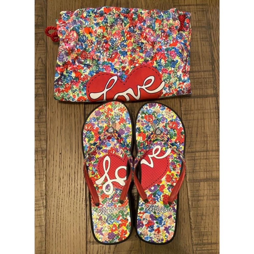 $75 NWT Brighton LOVE Posies platform flip flops with bag Size 9